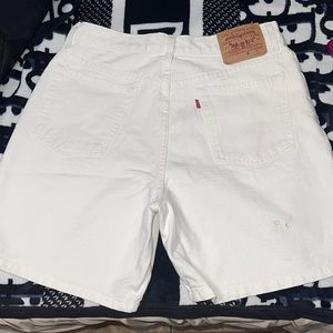 Levis Vintage White Shorts